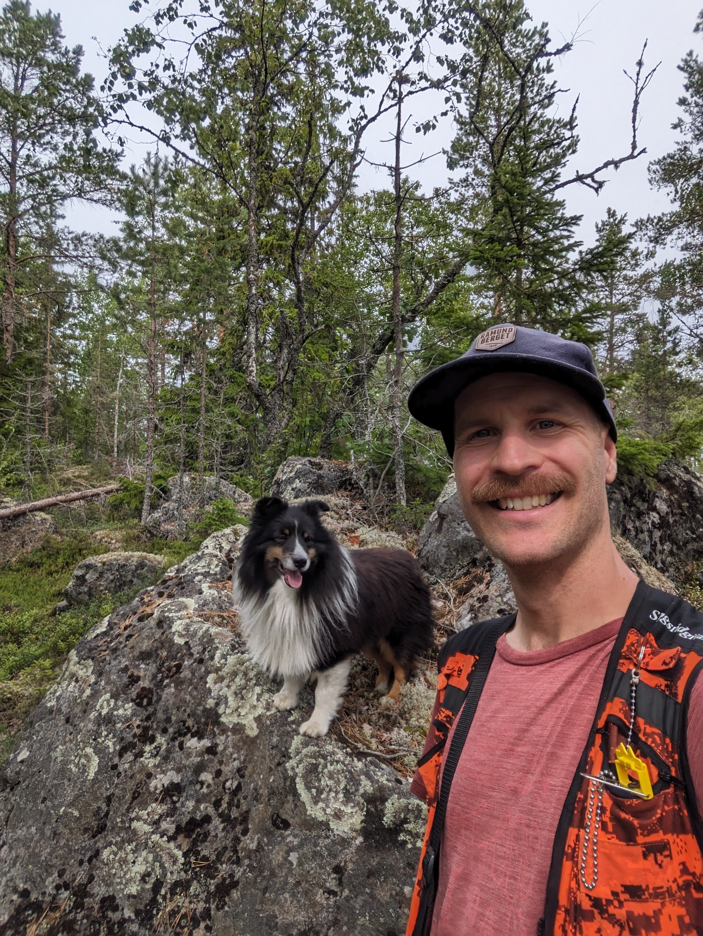 Victorgöransson Med Hunden Rebus Fotovictorgöransson